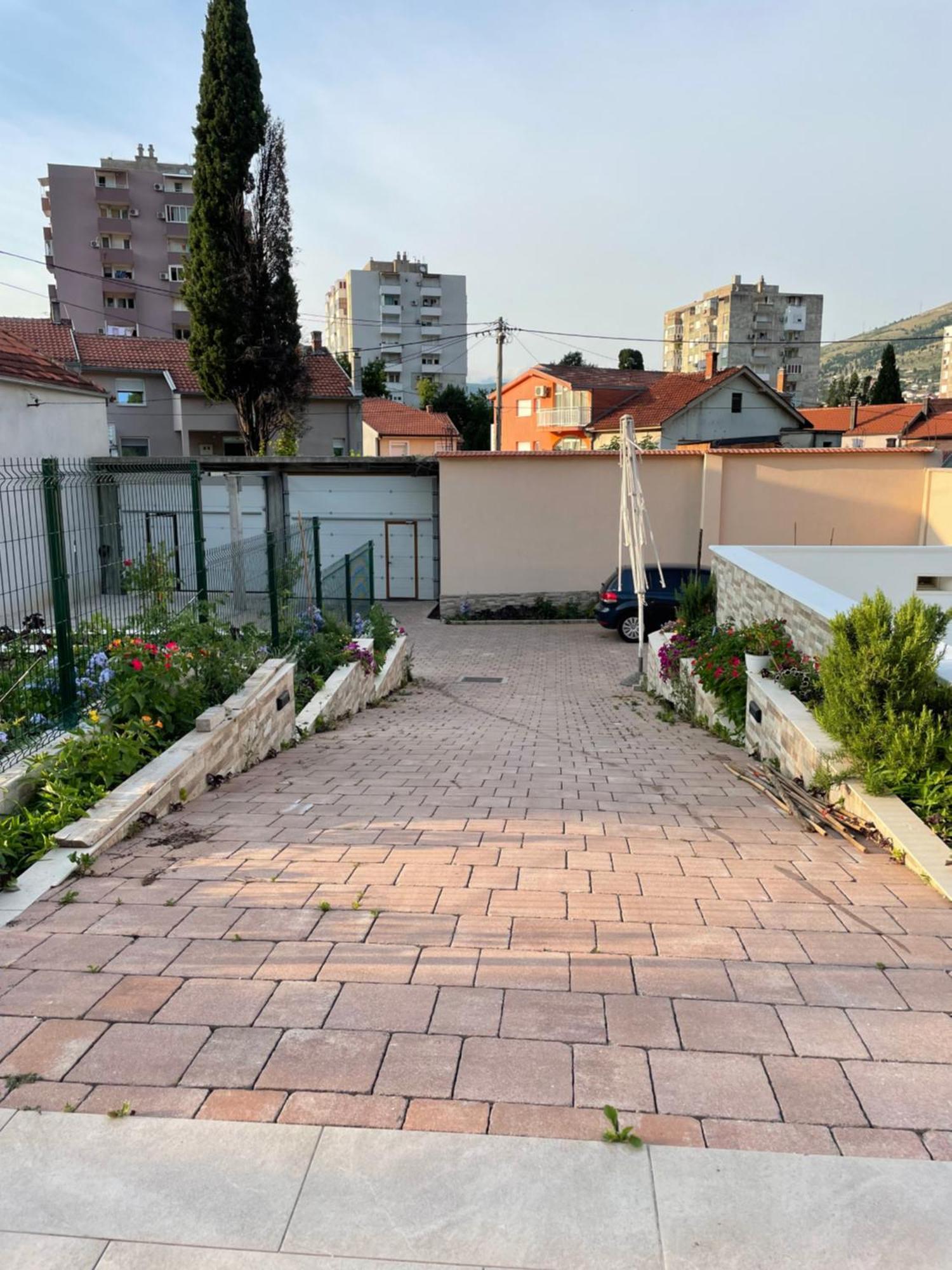 Apartments Enigma - With Private Parking Mostar Zewnętrze zdjęcie