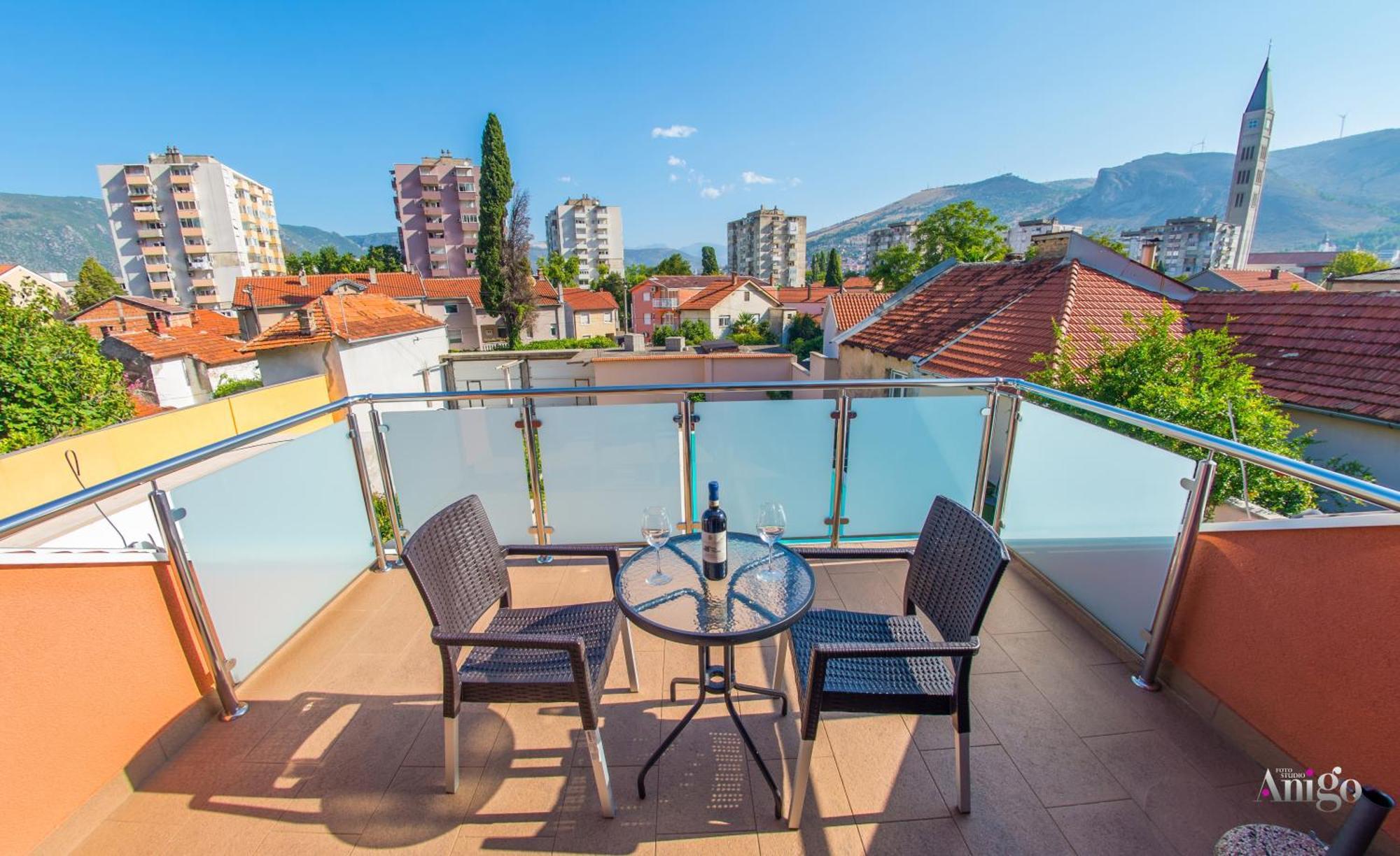 Apartments Enigma - With Private Parking Mostar Zewnętrze zdjęcie