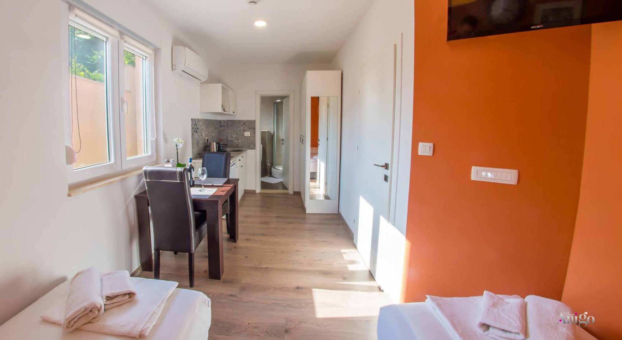 Apartments Enigma - With Private Parking Mostar Zewnętrze zdjęcie